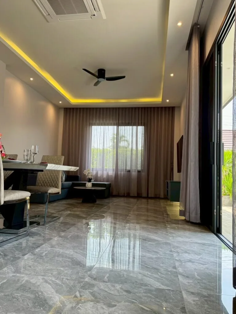 Interior of a Gran House Vacation pool villa in Hua Hin (view 8)