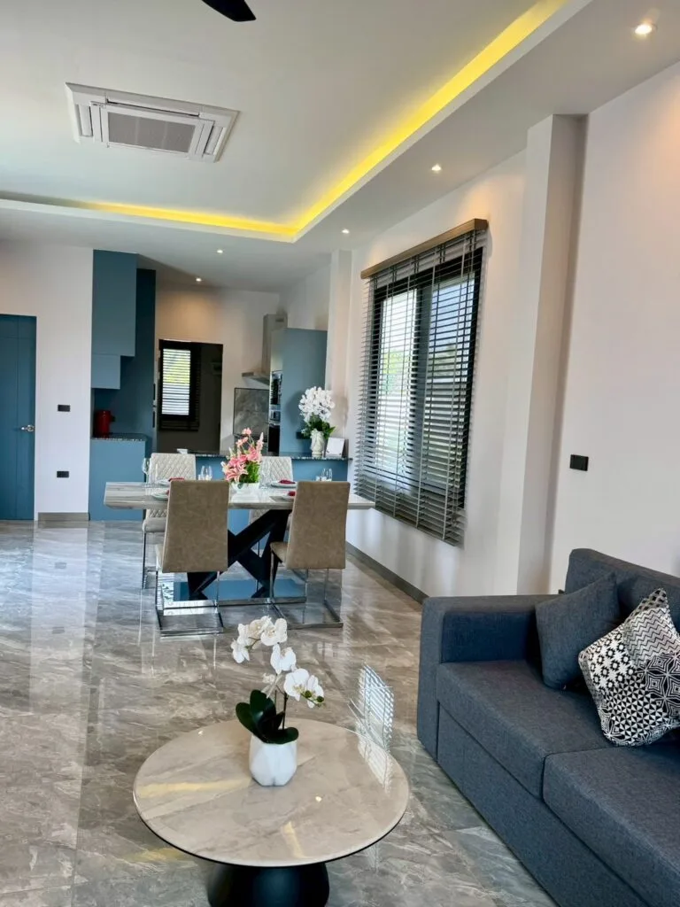 Interior of a Gran House Vacation pool villa in Hua Hin (view 9)